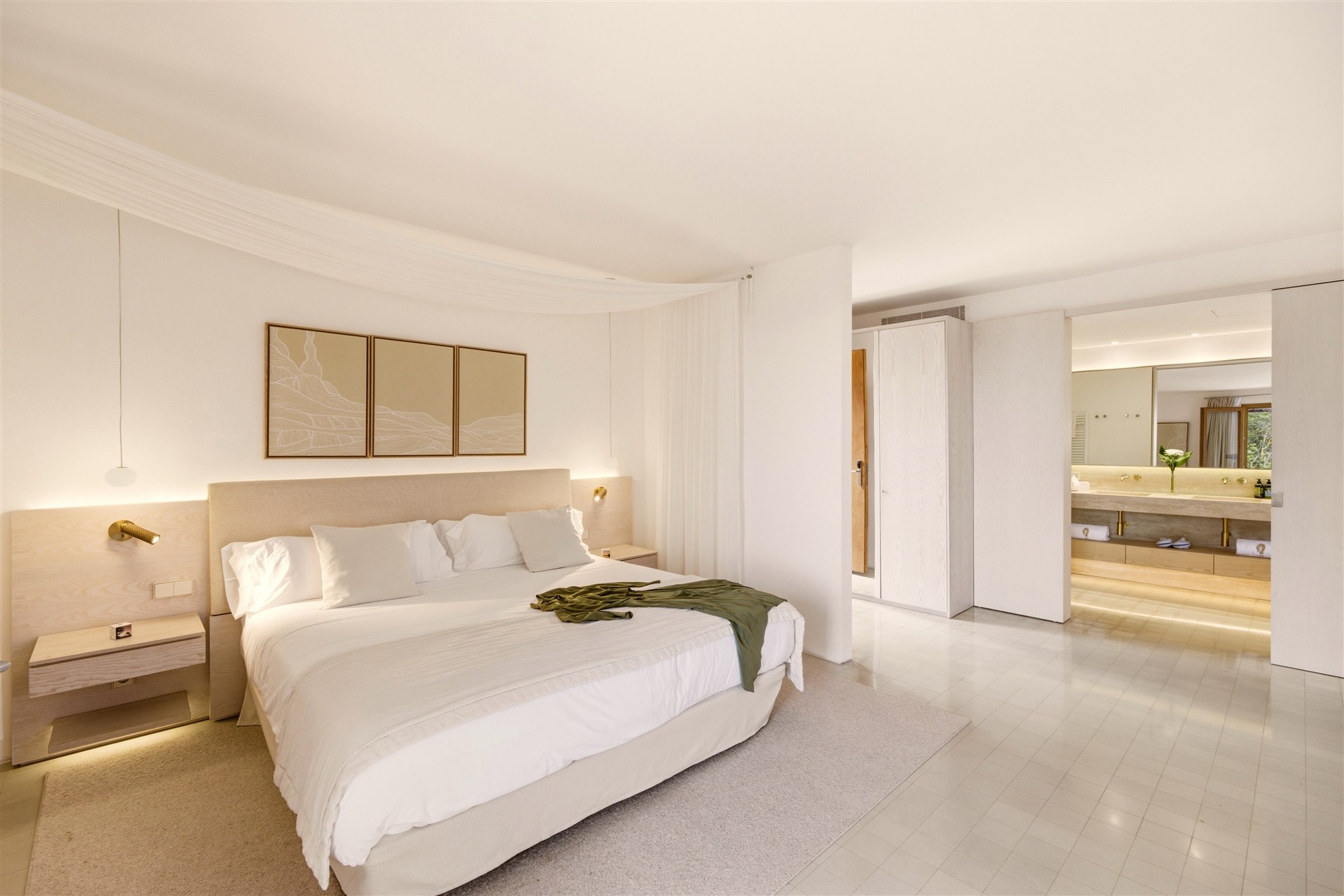 Premium Suite